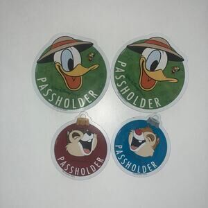 Disney Annual Passholder Pass Holder Magnet Decal Holiday Chip Dale Donald (11)